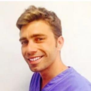 Dr. Sandro Iorio Dentista o Odontoiatra