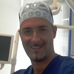 Dr. Marco Marra Dentista o Odontoiatra