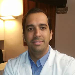 Dr. Daniel Moreira Mariniello