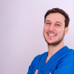 Dr. Alberto Donda Dentista o Odontoiatra