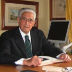 Prof. Pietro Serra Medico Internista
