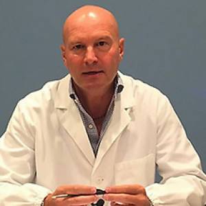 Dr. Roberto Pelucchi Ortopedico