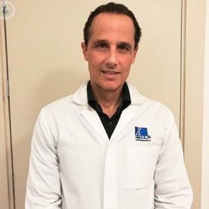Dr. Roberto De Pamphilis Ortopedico