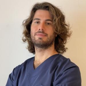 Dr. Alessandro Galluzzo Ortopedico