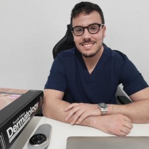 Dr. Andrea Vizzaccaro Dermatologo