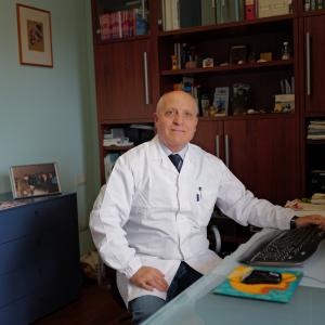 Dr. Angelo Rosana Ematologo