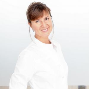 Dr.ssa Polina Dadatskaya Oculista