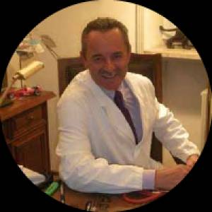 Dr. Maurizio Fiora Pneumologo