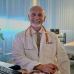 Dr. Ramin Namavar Angiologo