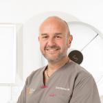Dr. Michelangelo Marino Dentista o Odontoiatra