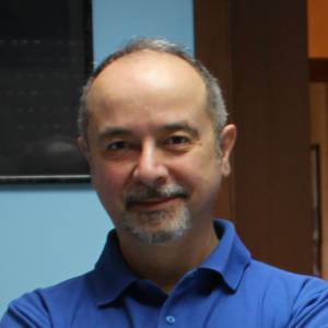 Dr. Luciano Santinon