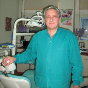 Dr. Daniele Collacciani Dentista o Odontoiatra